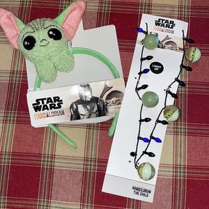 👽UNIQUE👽NWT DISNEY STAR WARS MANDALORIAN CHILD EARS HEADBAND LIGHT UP NECKLACE